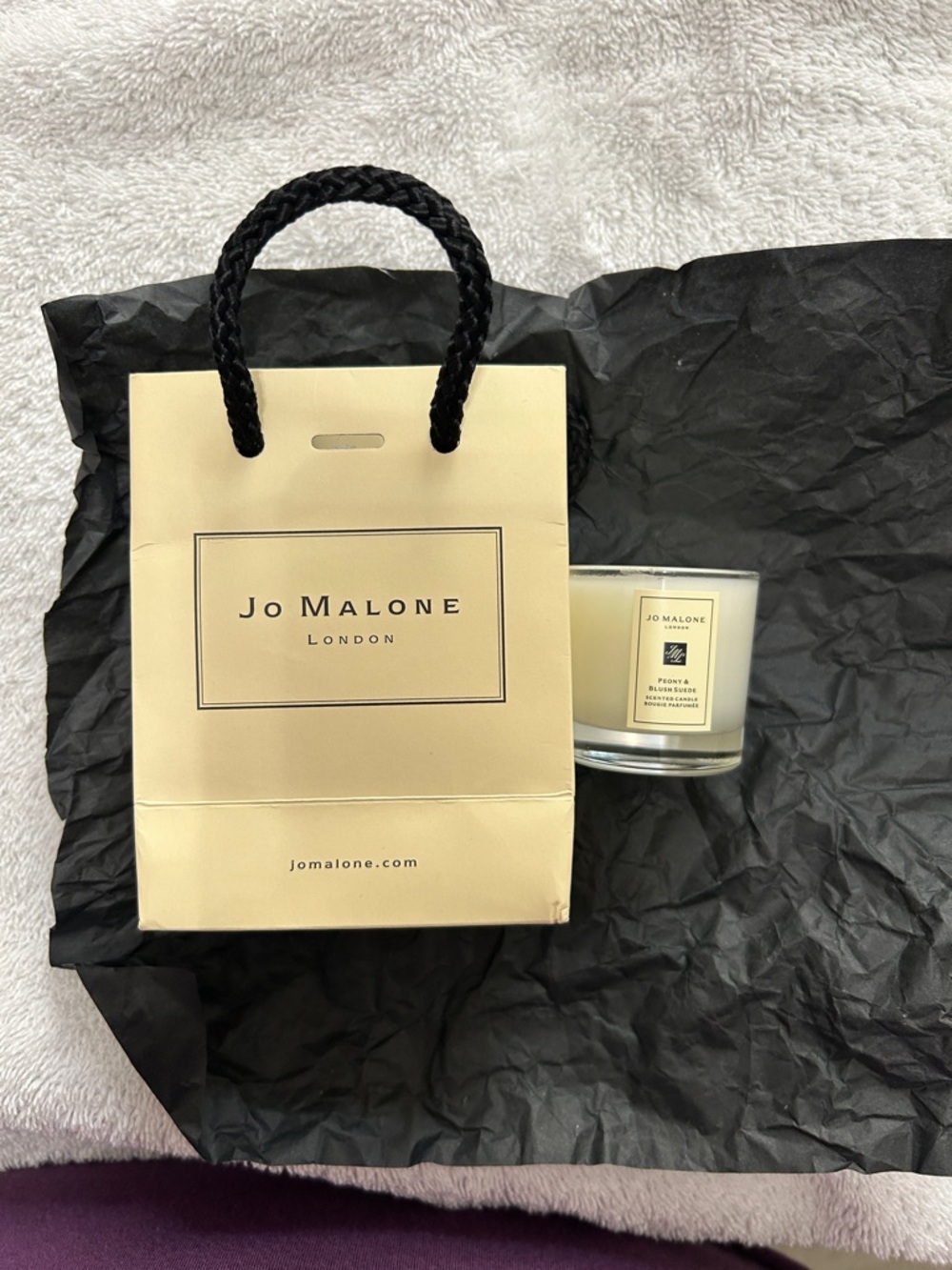 Jo Malone Cream & Black Gift Bag with Cream Candle